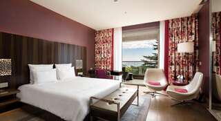 Гостиница Swissоtel Resort Сочи Камелия Сочи Номер Swiss Advantage с кроватью размера «king-size», вид на море-1